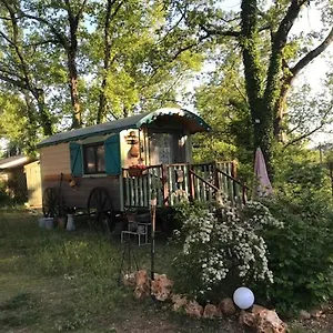 Hébergement de vacances La Brindille Roulotte Tzigane De Charme, Saint-Paul-en-Forêt
